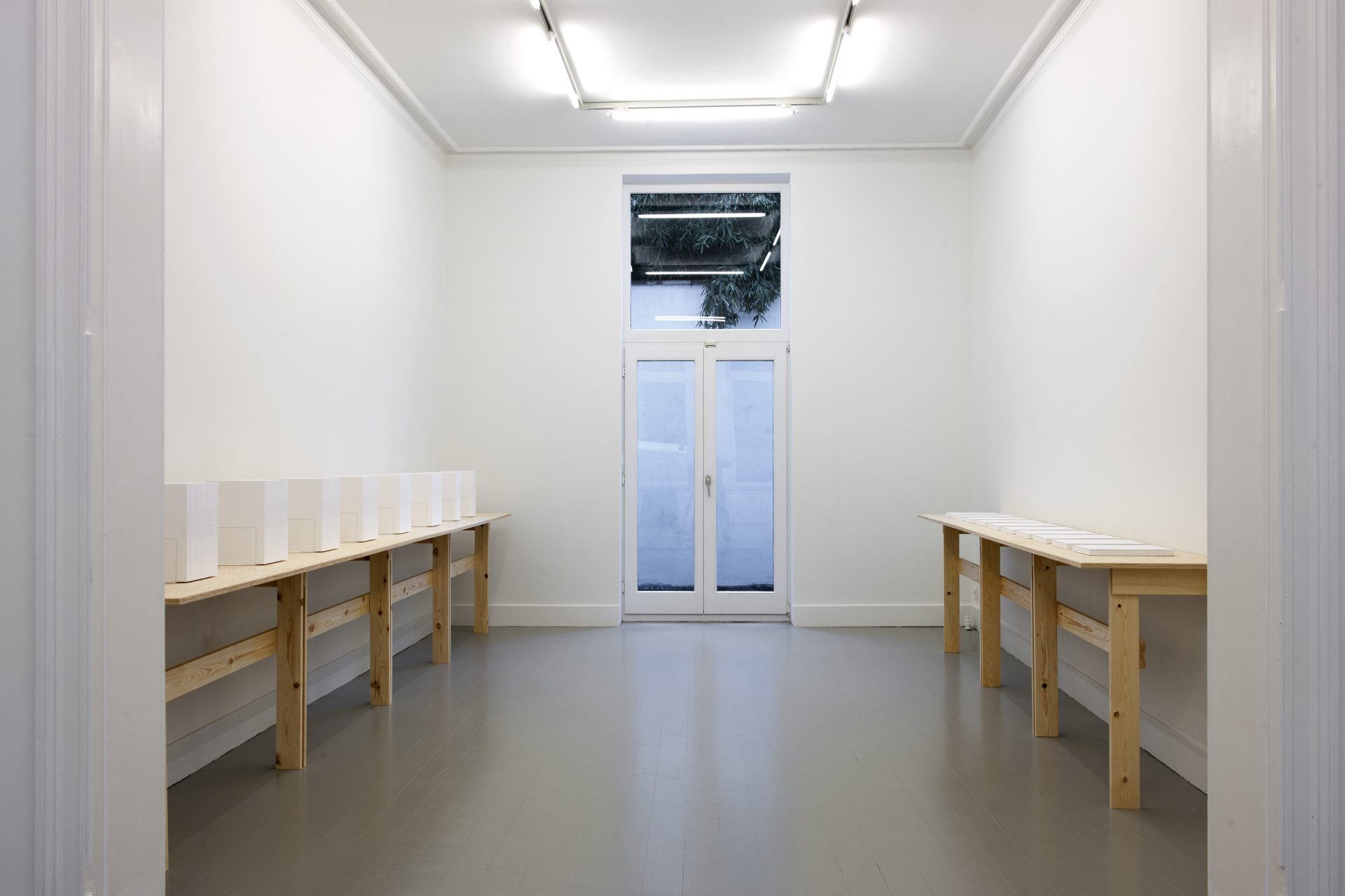 Ian Wilson - installation view at Jan Mot, 2020