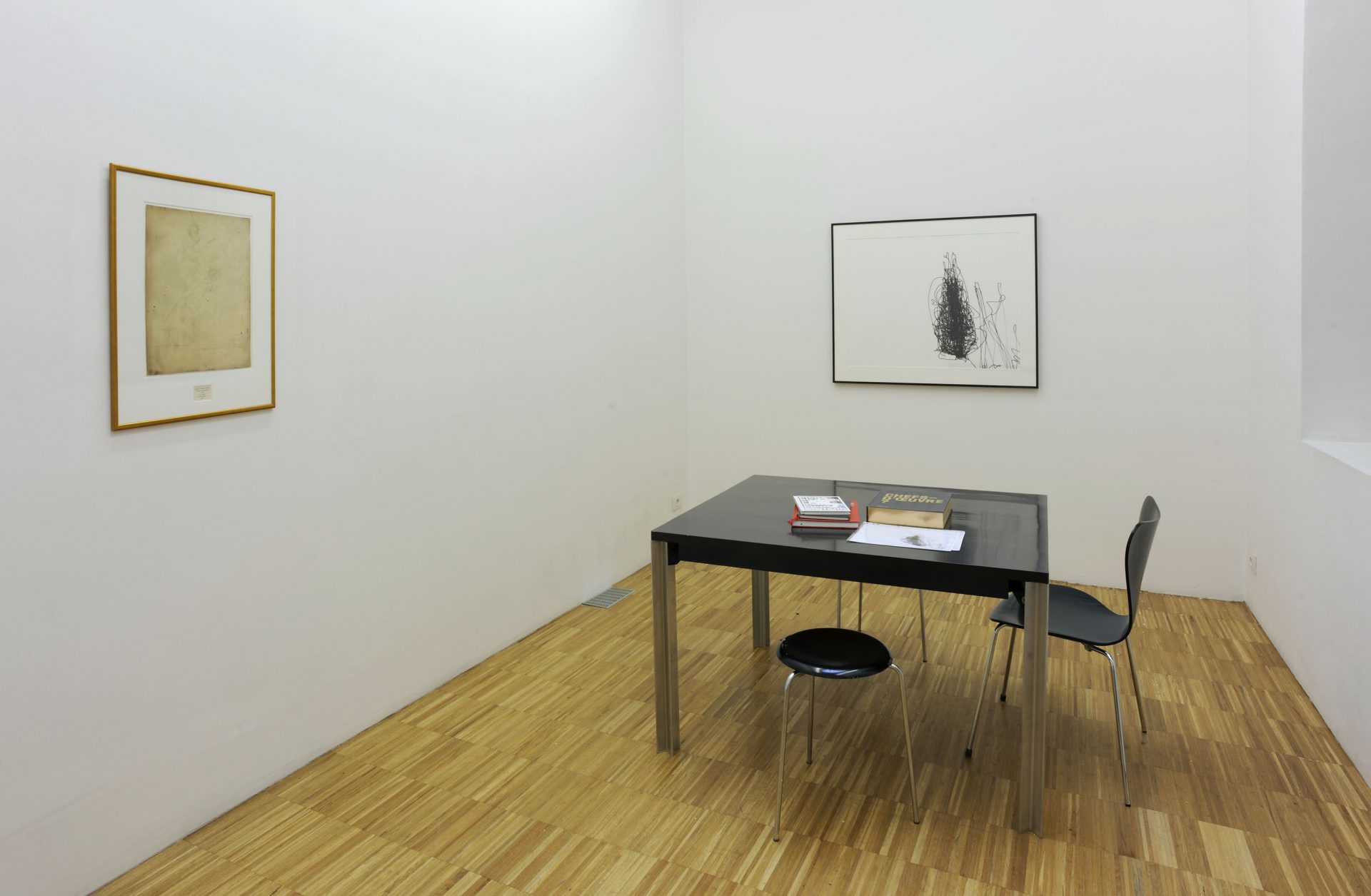 Pierre Bismuth, Le Versant de l'Analyse, installation view at Jan Mot, 2010